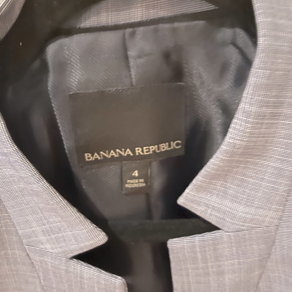 BR blazer. - Picture 1 of 2